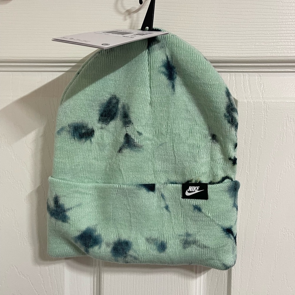 Nike Beanie NWT